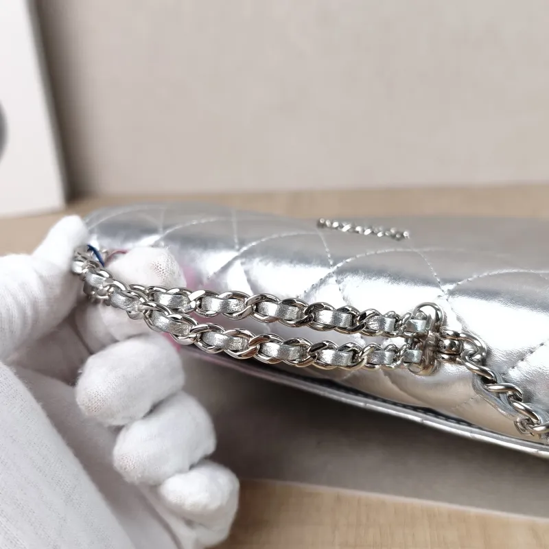 Chanel Crossbody Bag kelly Silver Waxed Leather One Size 18 × 4.5 × 10 cm — detail view 11 of 12