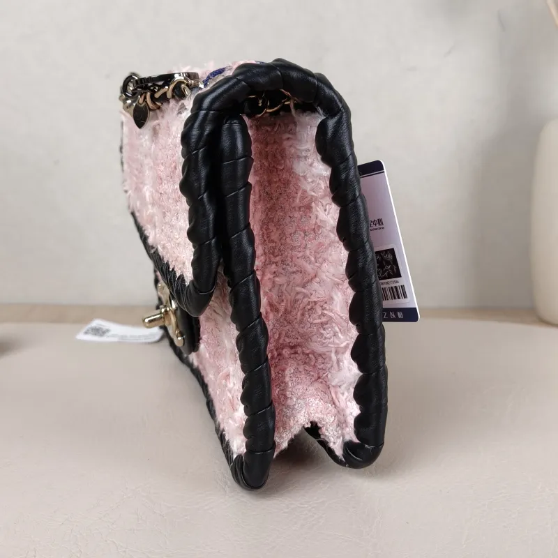 Chanel Crossbody Bag 22c Woven Pink One Size 19 × 5 × 15 cm — detail view 9 of 15