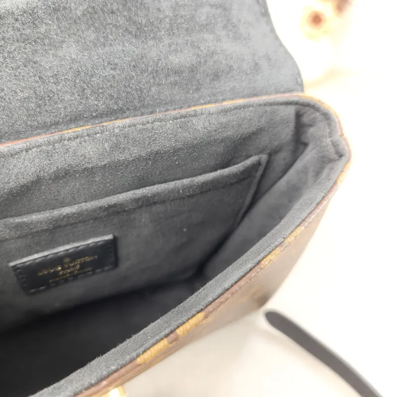 Louis Vuitton Crossbody Bag Locky BB Black PVC BB 20 × 7.5 × 16 cm — detail view 1 of 14