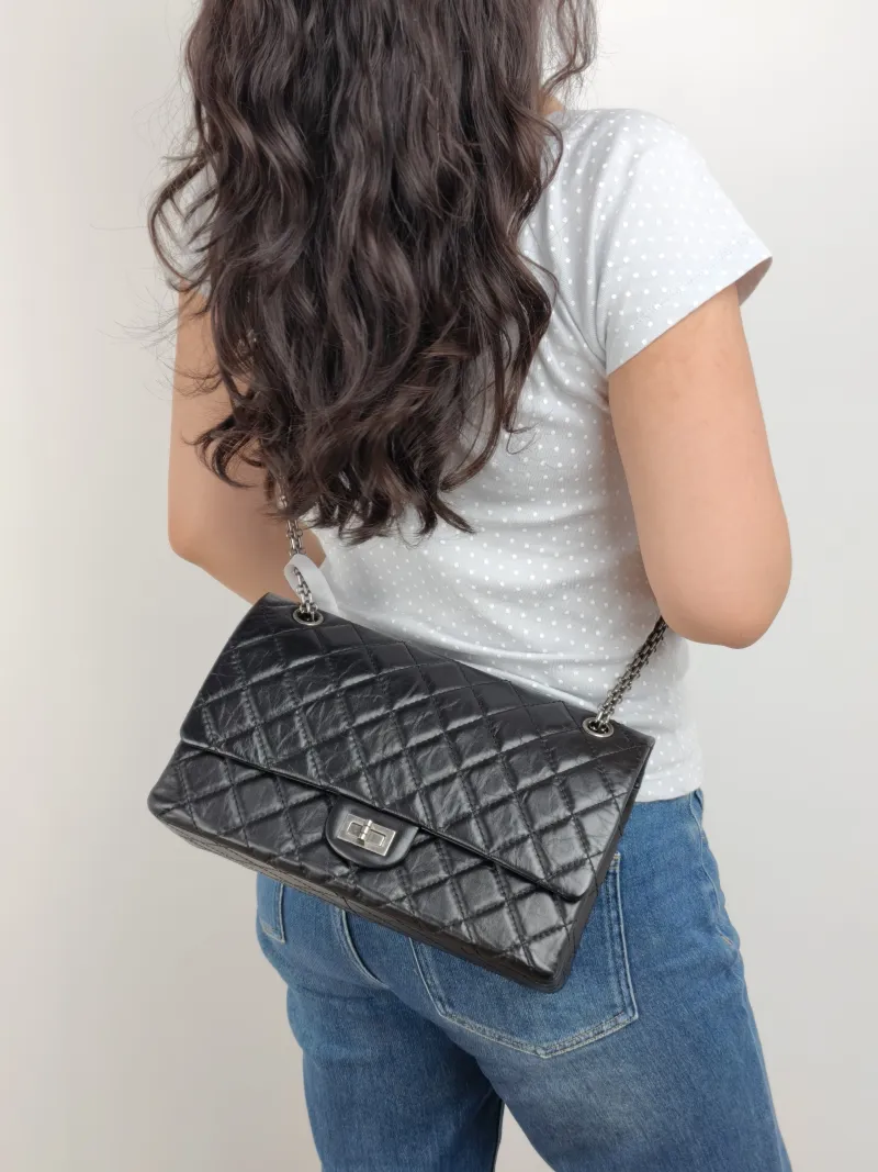 Chanel Shoulder Bag 2.55 Black Calfskin Medium 28 × 7.5 × 19.5 cm 27 — on-model view 1 of 2