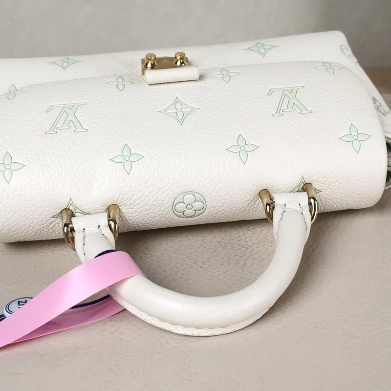 Louis Vuitton Crossbody Bag MADELEINE White · Green Calfskin nano 21 × 6 × 12.5 cm — detail view 3 of 11