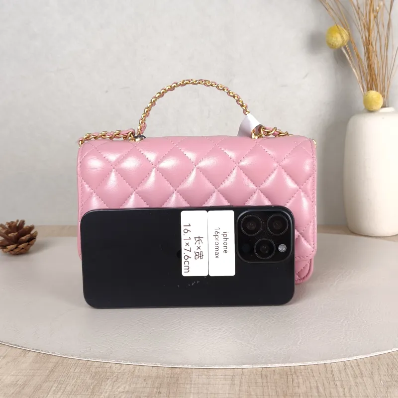 Chanel Crossbody Bag Pink Lambskin 18.5 × 5 × 12 cm — cover view 2 of 6