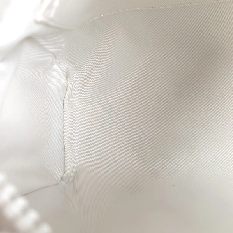 Louis Vuitton Crossbody Bag Keepall 25 White Calfskin Medium 25 × 11 × 15 cm — detail view 6 of 11