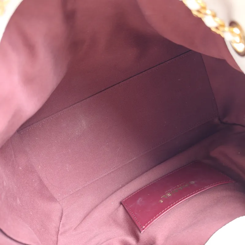 Chanel Shoulder Bag 25Bag White Grained Calfskin Small 26 × 14 × 30 cm — detail view 8 of 12