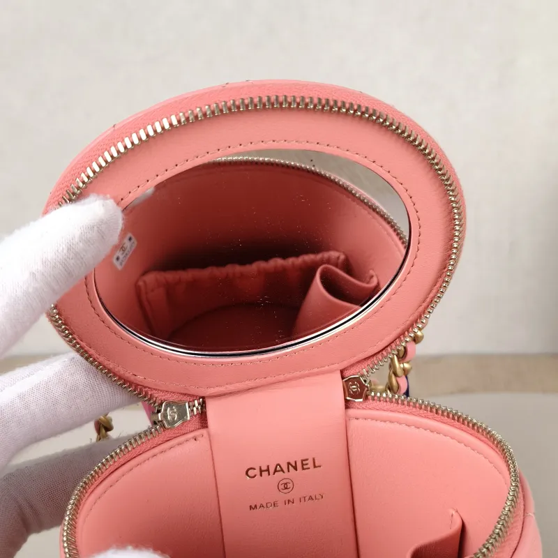 Chanel Crossbody Bag Box Crossbody Bag Pink Lambskin One Size9.5 × 8 × 10.5 cm — detail view 2 of 13