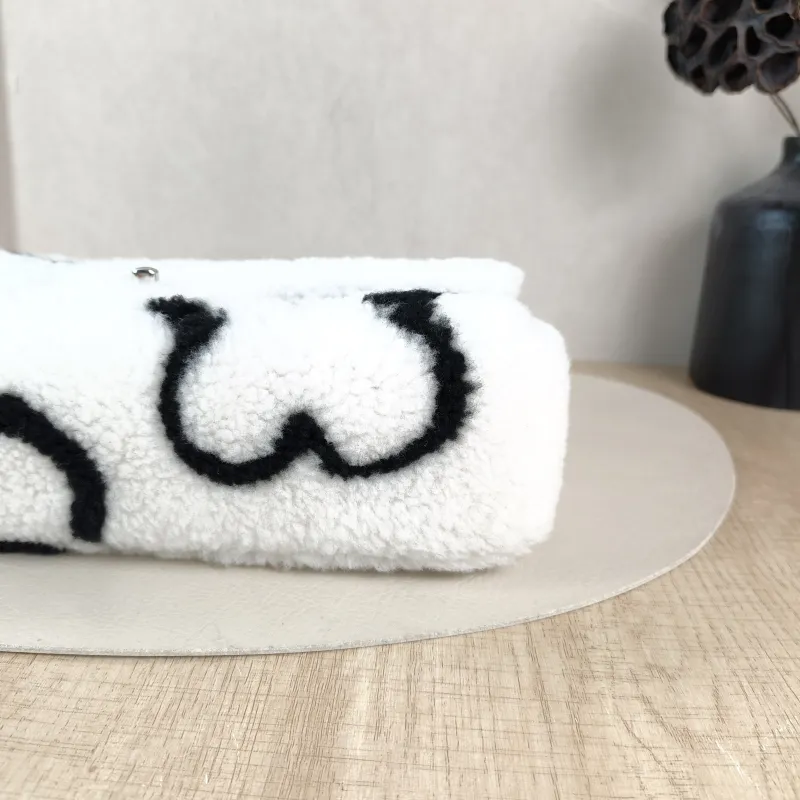 Chanel Shoulder Bag Editioncf Wool One Size 27 × 7 × 16.5 cm — detail view 3 of 13