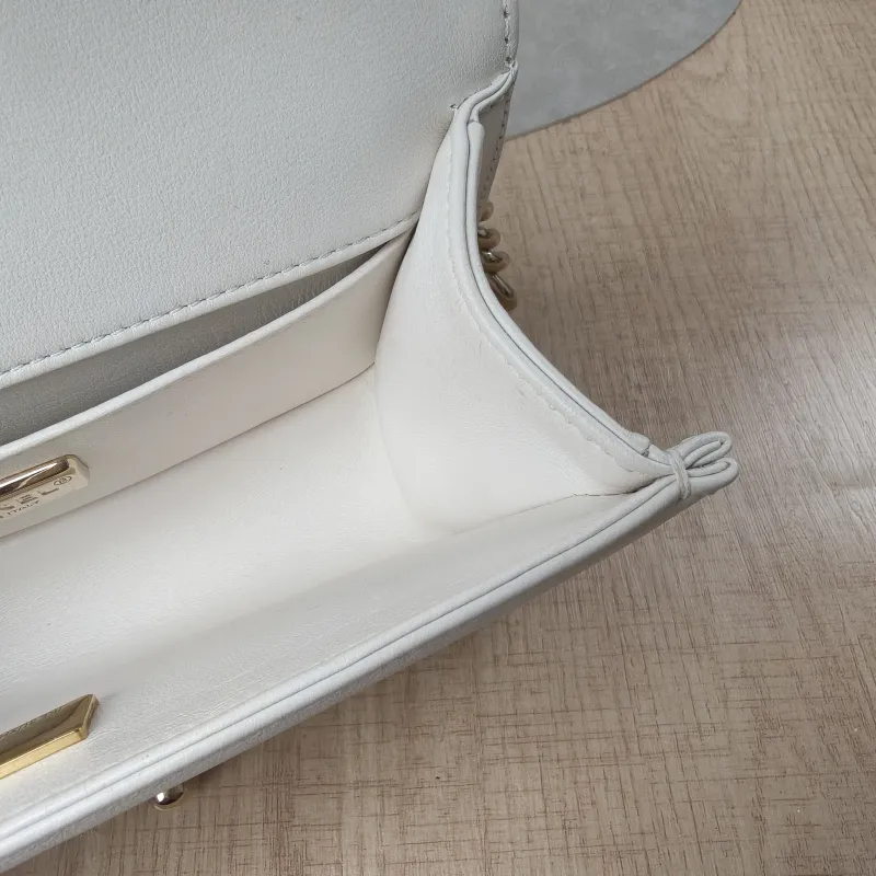 Chanel Crossbody Bag Le Boy​ Edition White Calfskin Small20.5 × 8.5 × 12 cm — detail view 9 of 19