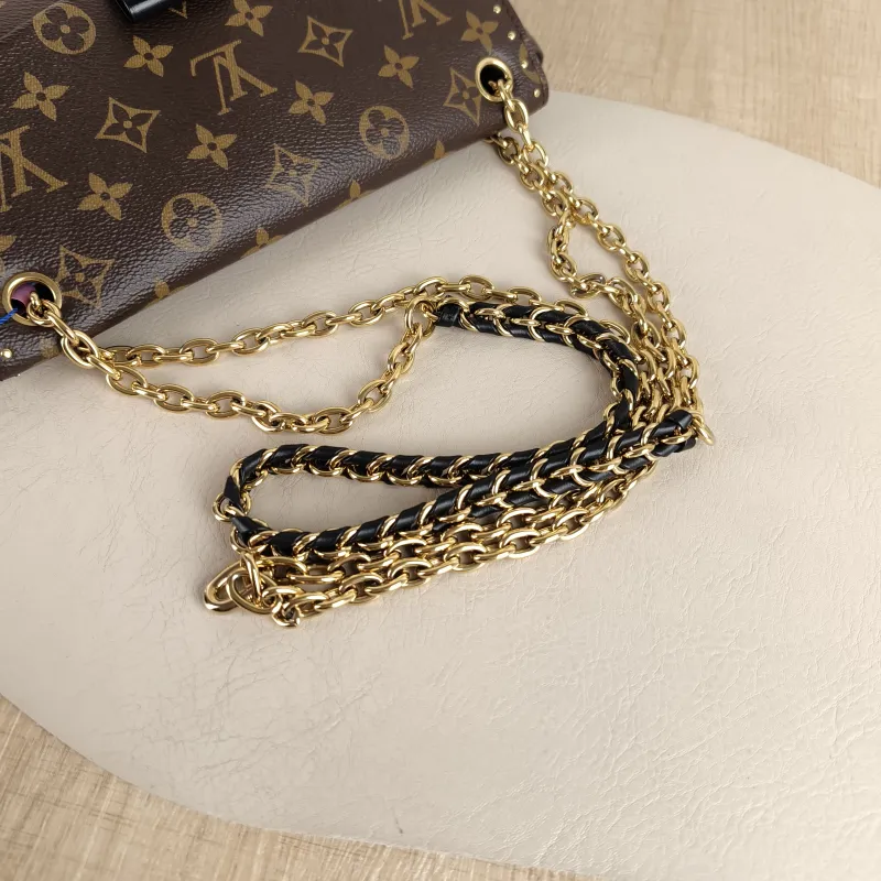 Louis Vuitton Shoulder Bag Trunkie Box Chain Bag Monogram PVC Large 27 × 8 × 16 cm — detail view 10 of 11