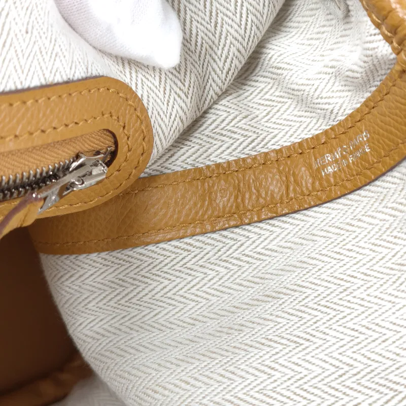 Hermès Top Handle Bag Garden Party 30 30 Negonda Calfskin Medium 30 × 13 × 21 cm Z — detail view 1 of 9