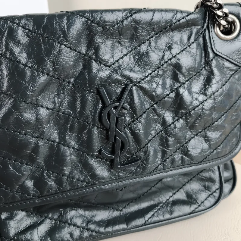 SAINT LAURENT Crossbody Bag Niki D Green Waxed Leather Medium 28 × 8.5 × 20 cm — detail view 4 of 13