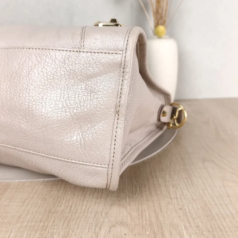 BALENCIAGA Shoulder Bag Classic City Grey Calfskin Medium 37 × 15 × 23.5 cm — detail view 2 of 11