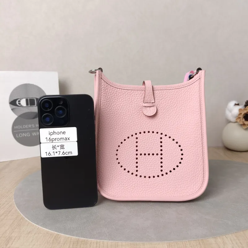 Hermès Crossbody Bag Evelyne Mini 16 Mini 16 TC Calfskinmini17 × 5.5 × 18 cm — cover view 4 of 6