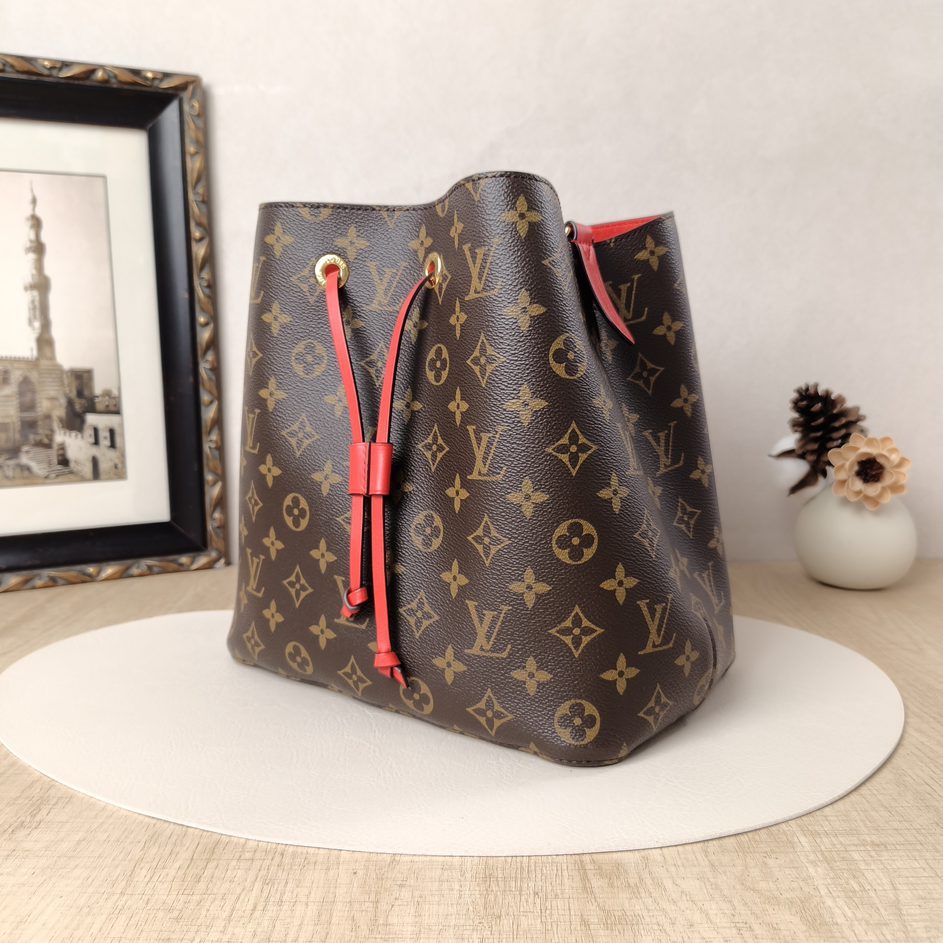 Louis Vuitton Shoulder Bag NÉONOÉ Bucket Bag PVC Medium26 × 17.5 × 26 cm — cover view 2 of 11