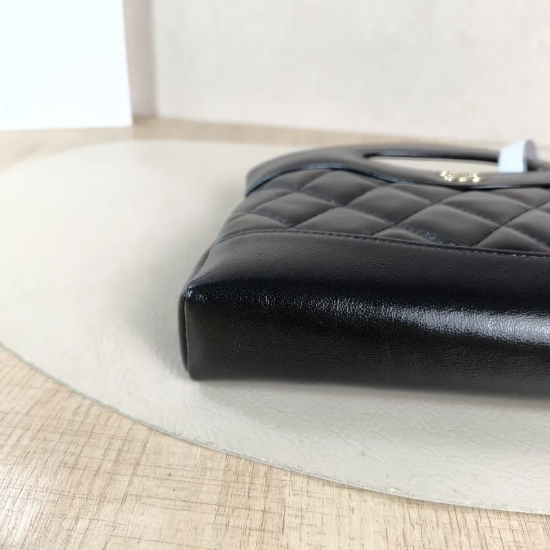 Chanel Shoulder Bag 31Bag Black Waxed Leather Calfskin nano 20.5 × 3.5 × 17 cm — detail view 10 of 10