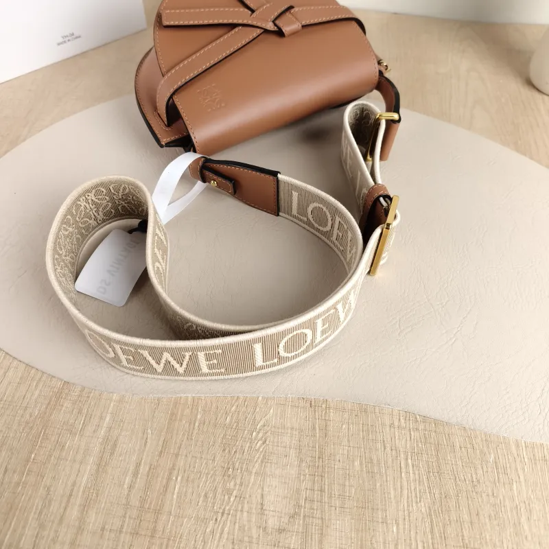 LOEWE Crossbody Bag Gate Dual Caramel Calfskin Mini 21 × 9.5 × 12.5 cm — detail view 1 of 12