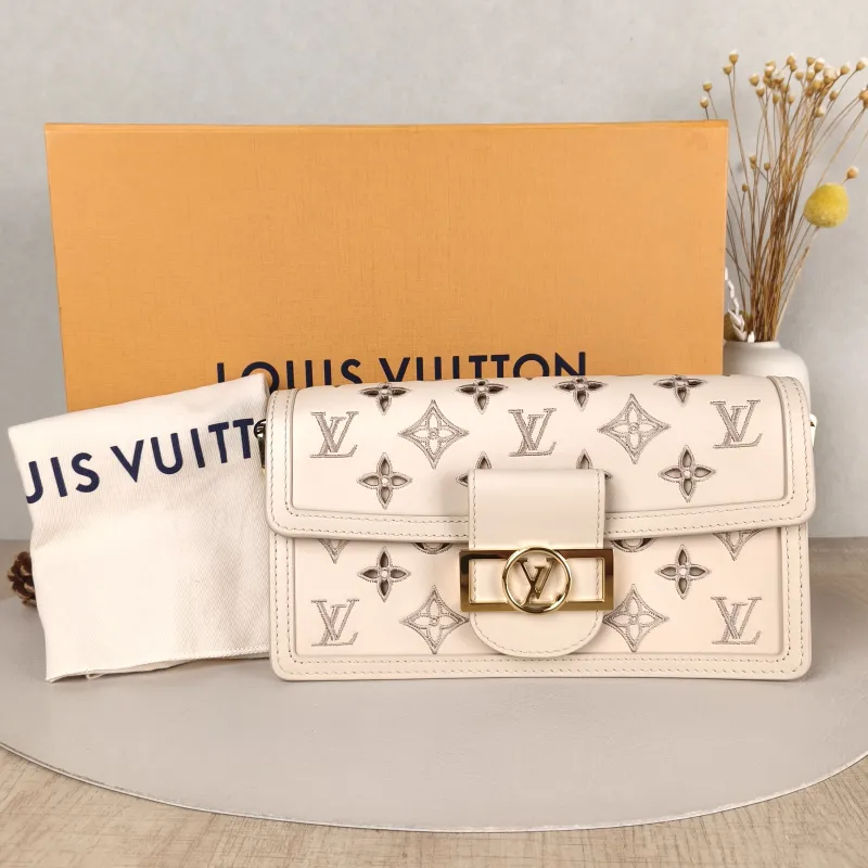 Louis Vuitton Shoulder Bag DAUPHINE EAST WEST Beige Embroidered Calfskin Medium24.5 × 9 × 13.5 cm — cover view 4 of 6