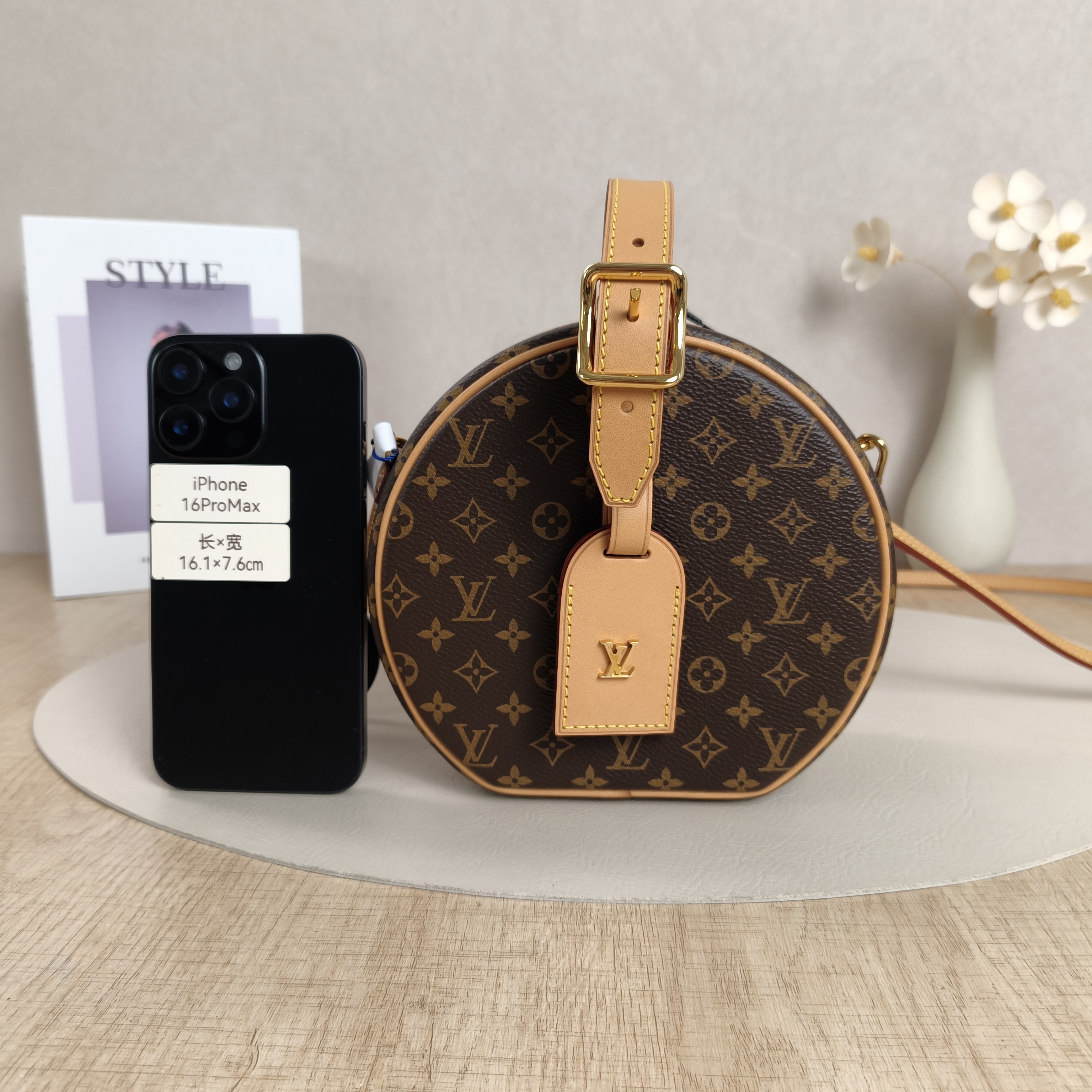 Louis Vuitton Crossbody Bag PETITE BOITE CHAPEAU Monogram PVC17.5 × 7.5 × 16.5 cm — cover view 5 of 9