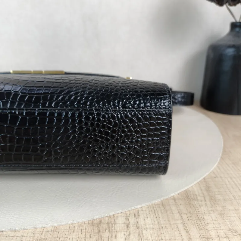 SAINT LAURENT Shoulder Bag MANHATTAN Black Calfskin Medium29 × 7.5 × 20 cm — detail view 12 of 12