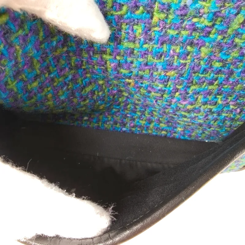 SAINT LAURENT Crossbody Bag Niki D Small 21 × 7.5 × 16 cm — detail view 9 of 14