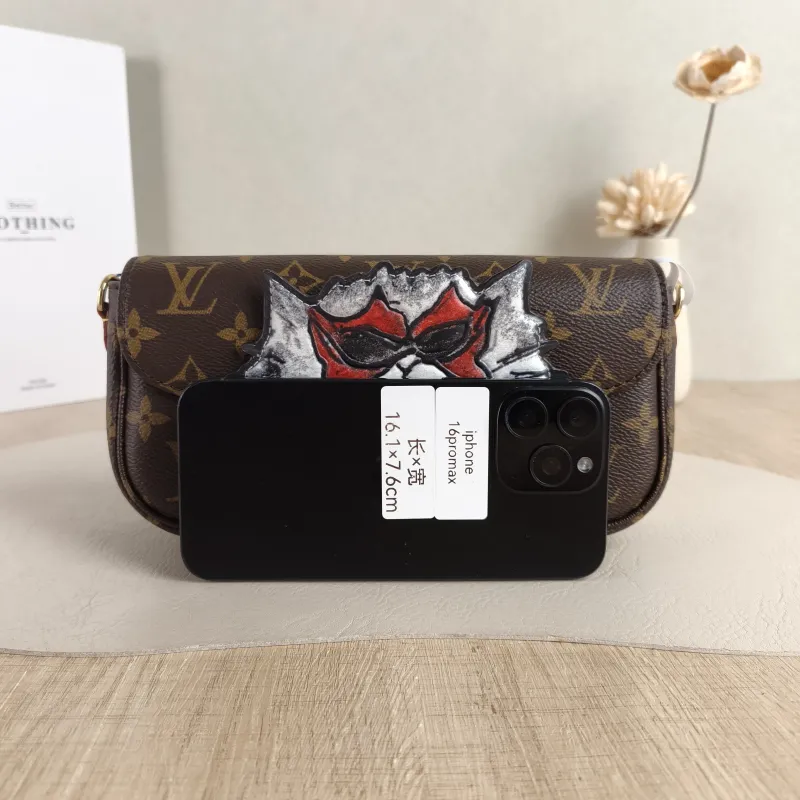 Louis Vuitton Crossbody Bag IVY Monogram PVC Small 23.5 × 4.3 × 12 cm — cover view 5 of 6