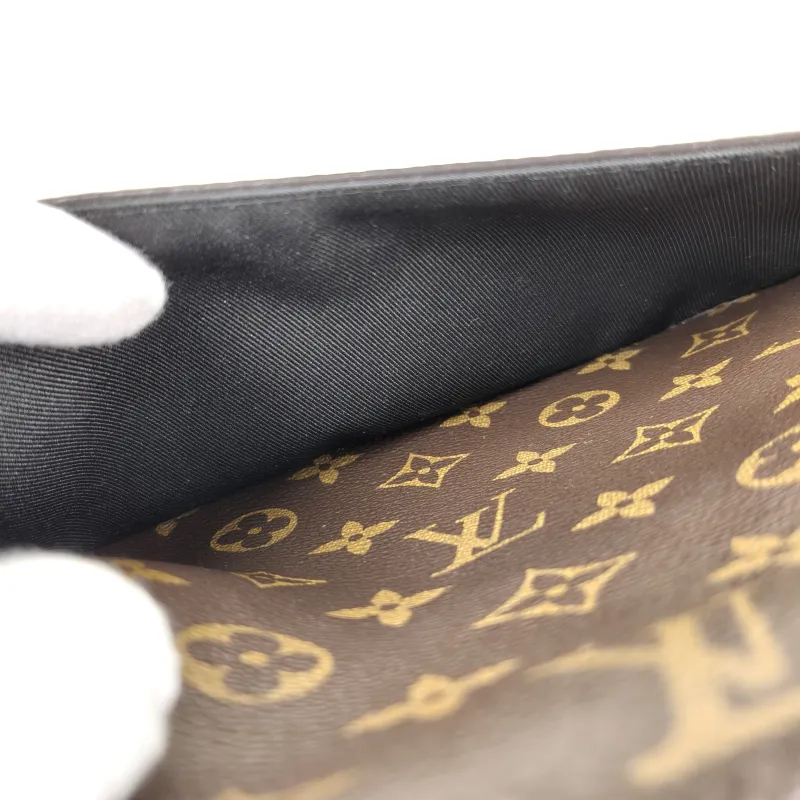 Louis Vuitton Crossbody Bag Diane Baguette Bag Shoulder Strap PVC Small 24 × 9 × 15 cm — detail view 9 of 15