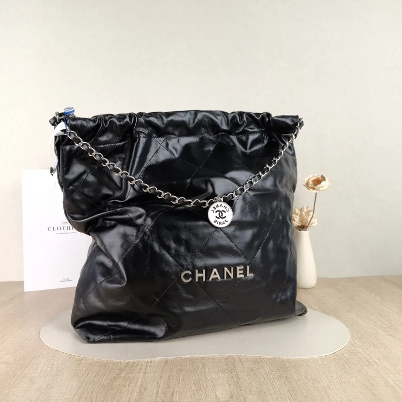 Chanel Shoulder Bag 22Bag Black CC alfskin Large 48 × 10 × 45 cm — cover view 2 of 4