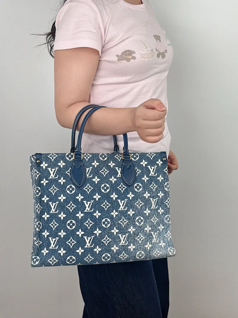 Louis Vuitton Shoulder Bag Onthego Medium Blue Medium 31 × 14 × 24 cm — on-model view 1 of 2