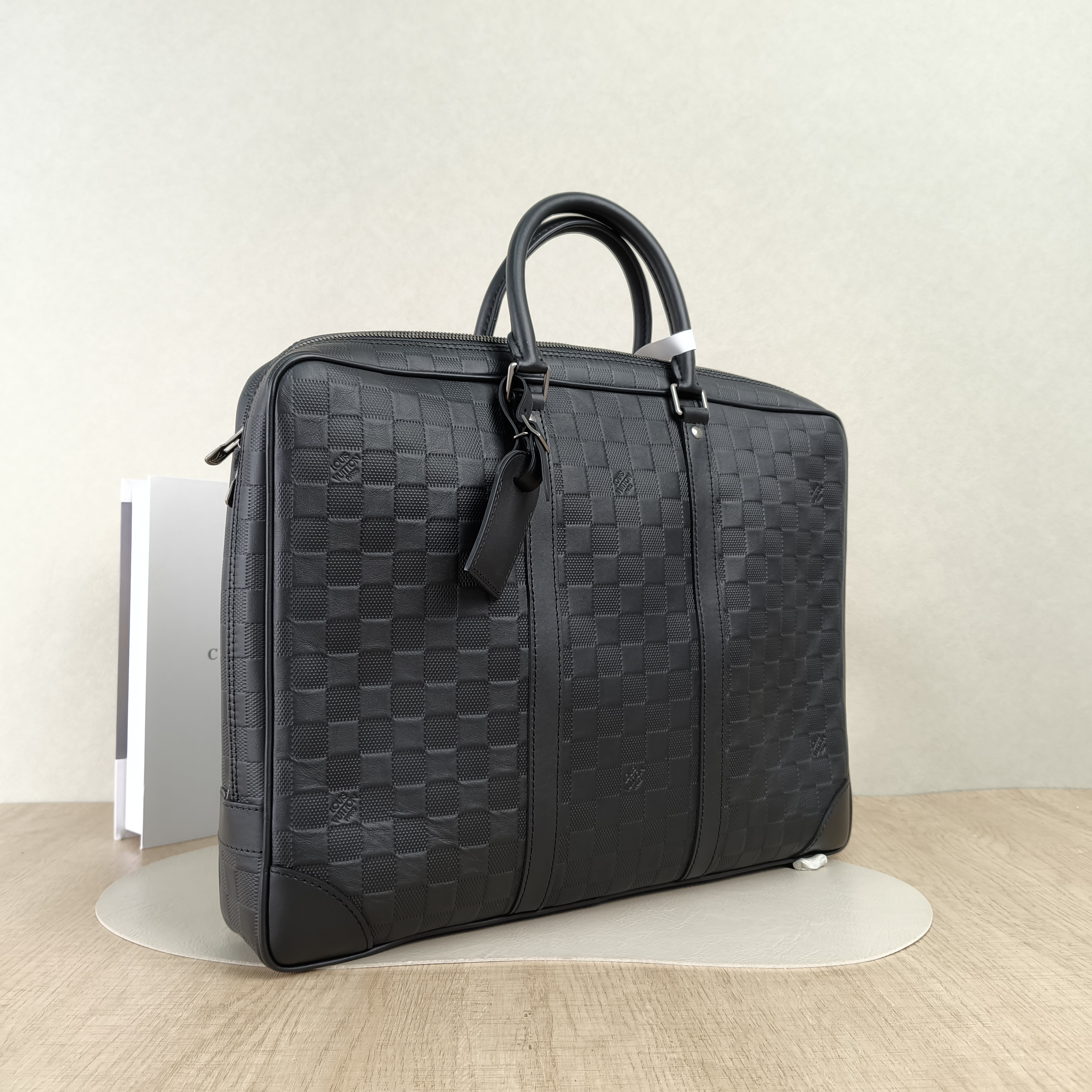 Louis Vuitton Top Handle Bag Black Calfskin 40 × 6 × 30 cm — cover view 4 of 5
