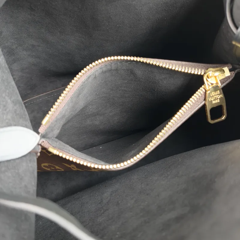 Louis Vuitton Shoulder Bag NÉONOÉ Bucket Bag Black PVC Medium 26 × 17.5 × 26 cm — detail view 1 of 9