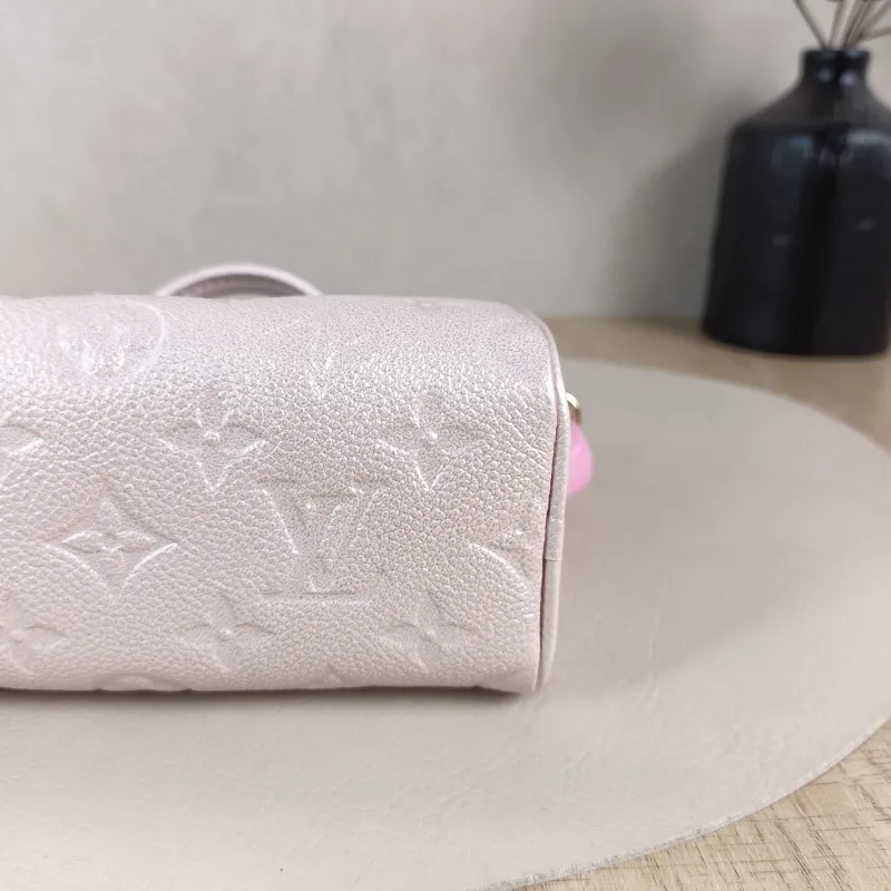 Louis Vuitton Crossbody Bag Speedy Nano Calfskin nano 16 × 7.5 × 10 cm — detail view 4 of 11