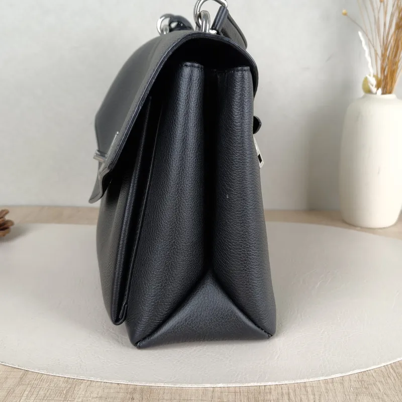 Louis Vuitton Crossbody Bag My Lockme Messenger Bag Black Calfskin Medium28 × 11 × 20 cm — detail view 6 of 15