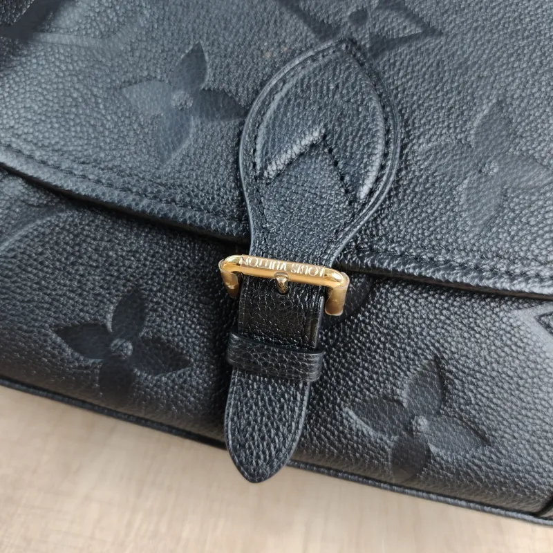 Louis Vuitton Crossbody Bag Diane Baguette Bag Black Empreinte Embossed Calfskin Small24 × 9 × 15 cm — detail view 1 of 14