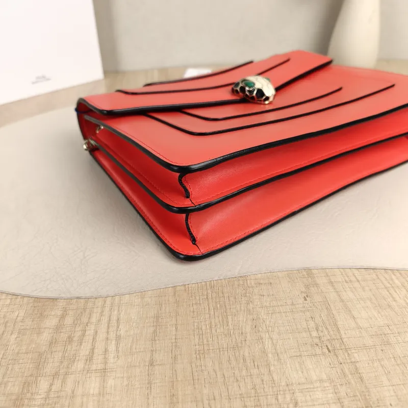 Bvlgari Shoulder Bag Serpenti Forever Collection Crossbody Bag Red Calfskin Medium27.5 × 7 × 18 cm — detail view 7 of 15