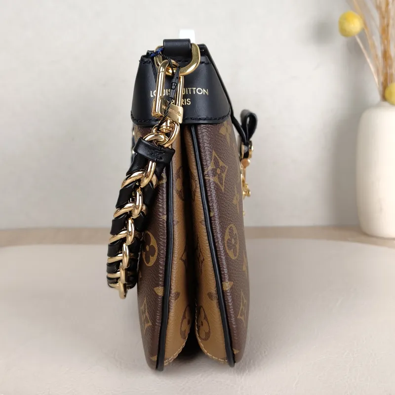 Louis Vuitton Crossbody Bag Twinny Monogram PVC 29 × 9 × 19 cm — detail view 10 of 12