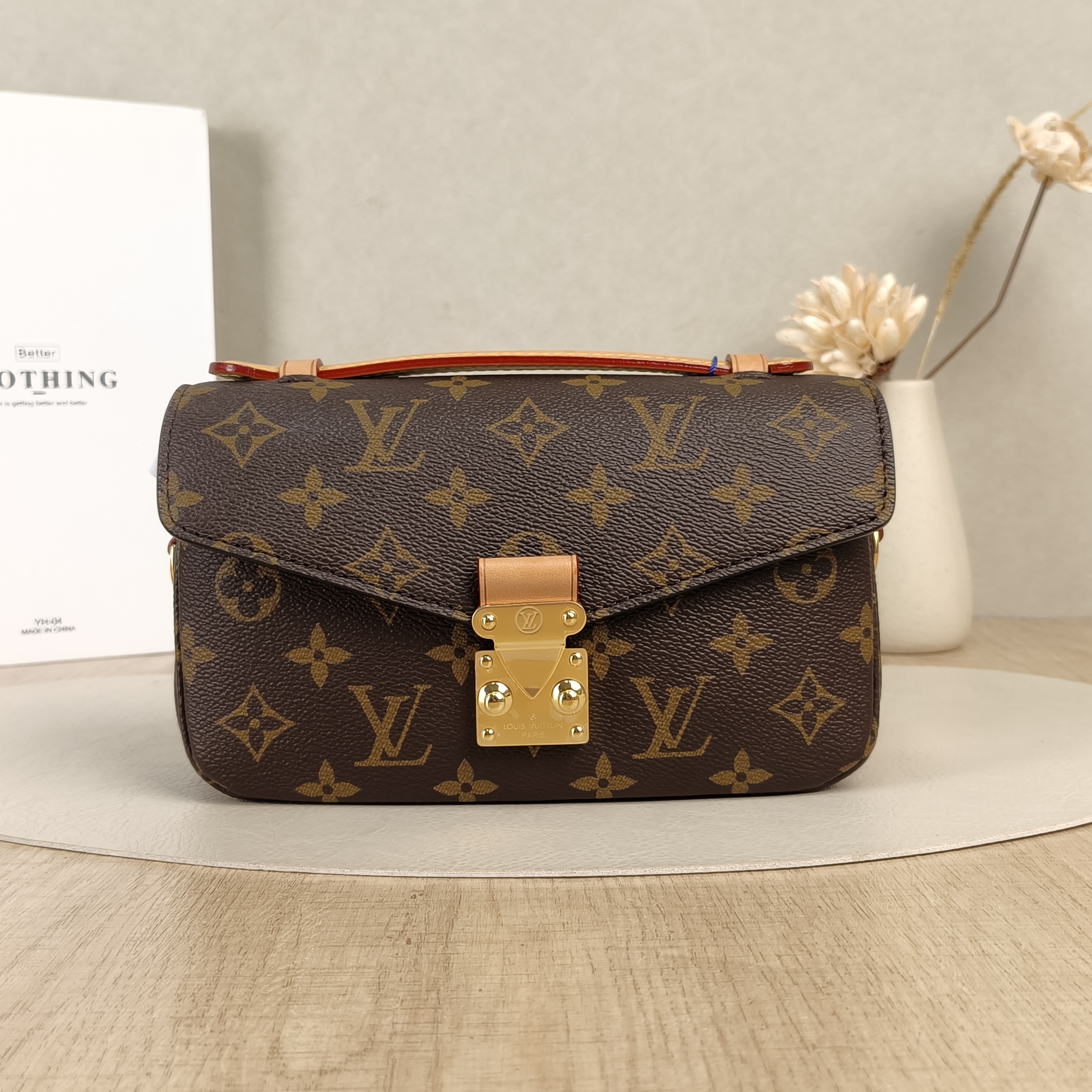 Louis Vuitton Crossbody Bag Pochette Métis East West Monogram PVC Small21.5 × 6 × 13.5 cm