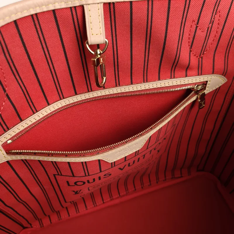 Louis Vuitton Shoulder Bag Neverfull Monogram PVC Medium 31 × 14 × 28 cm — detail view 11 of 11