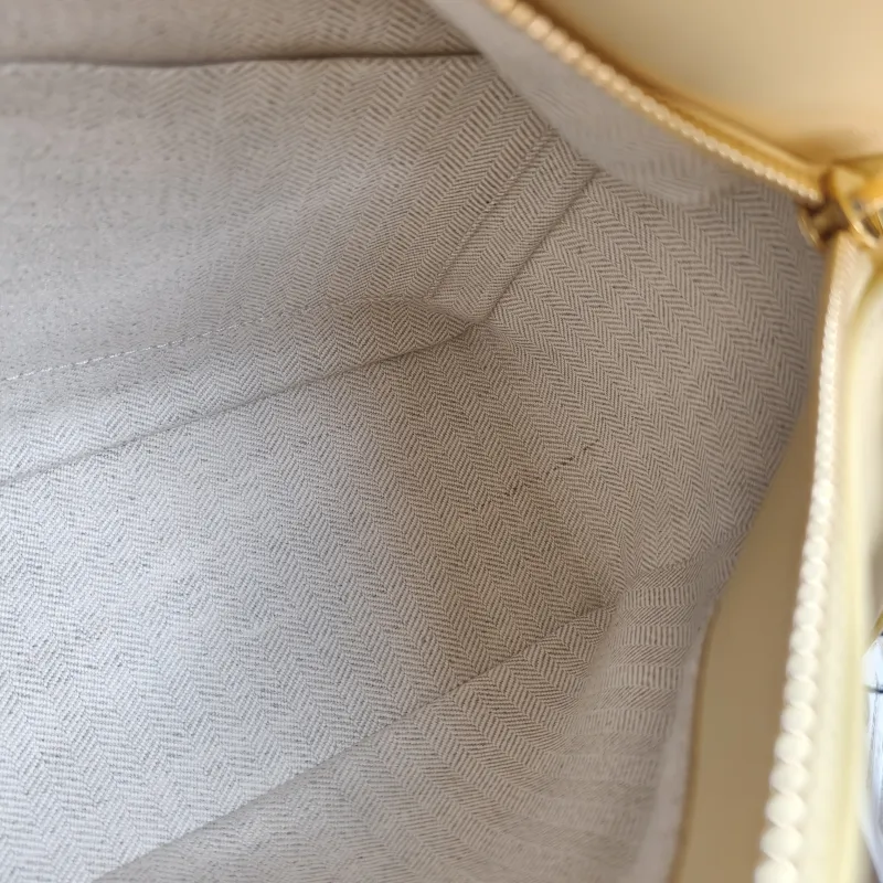 LOEWE Crossbody Bag Puzzle CC alfskin Small24 × 10.5 × 16.5 cm — detail view 12 of 13
