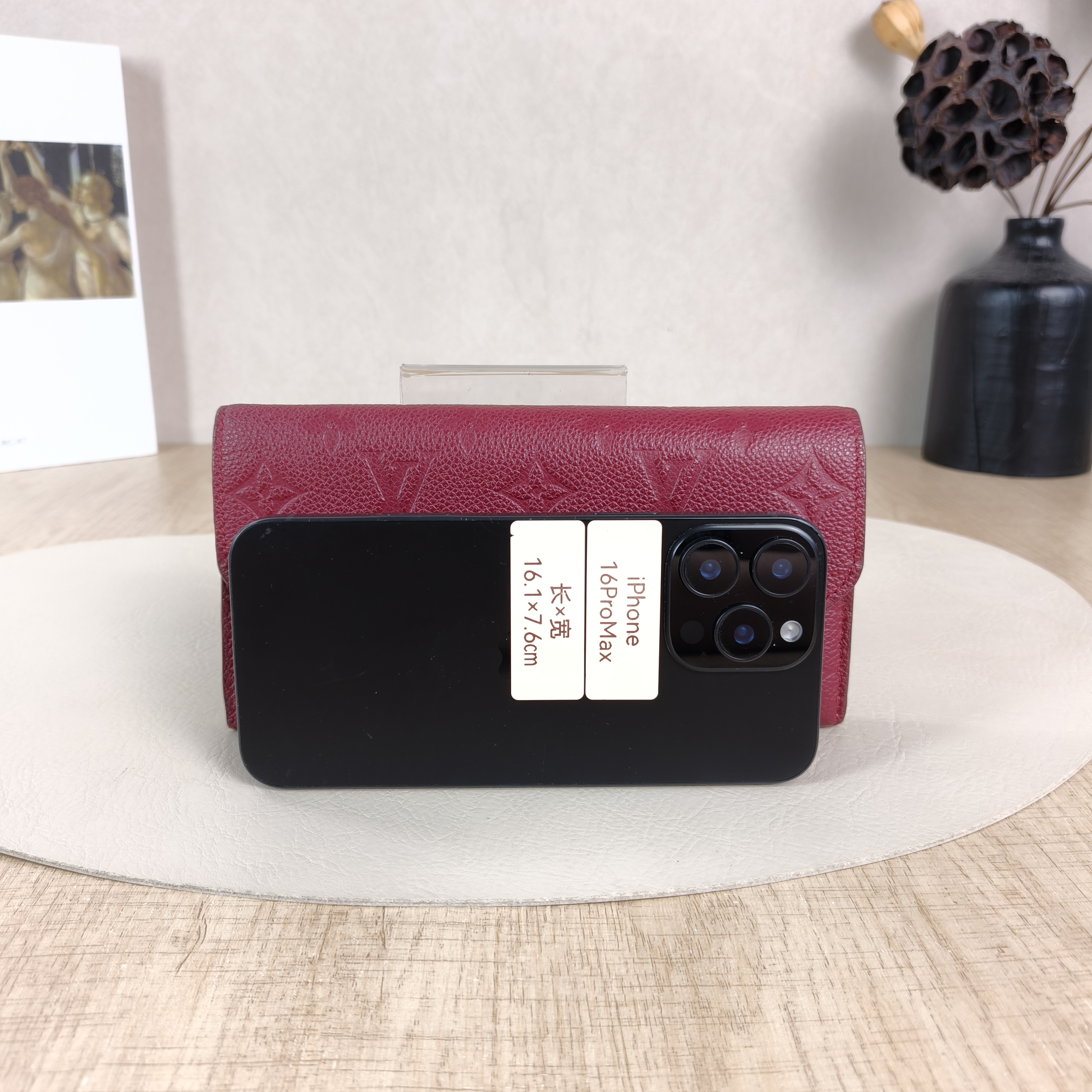 Louis Vuitton Wallet Edition Wallet Red Calfskin One Size19 × 2 × 10 cm — cover view 3 of 5