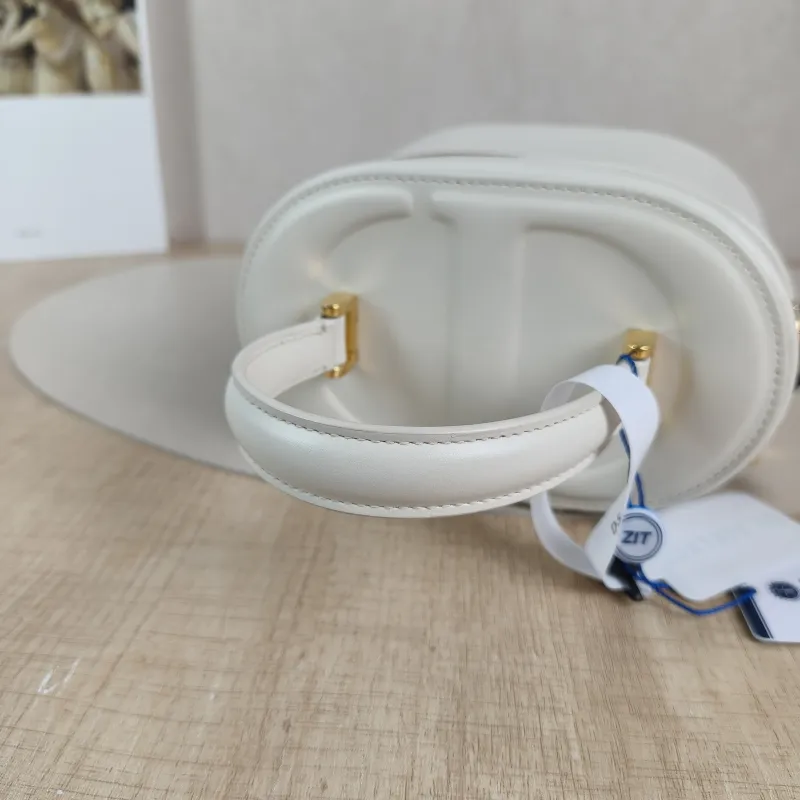 DIOR Crossbody Bag Vanity Cosmetic Bag White Lambskin One Size 16 × 9.5 × 11.5 cm — detail view 1 of 13