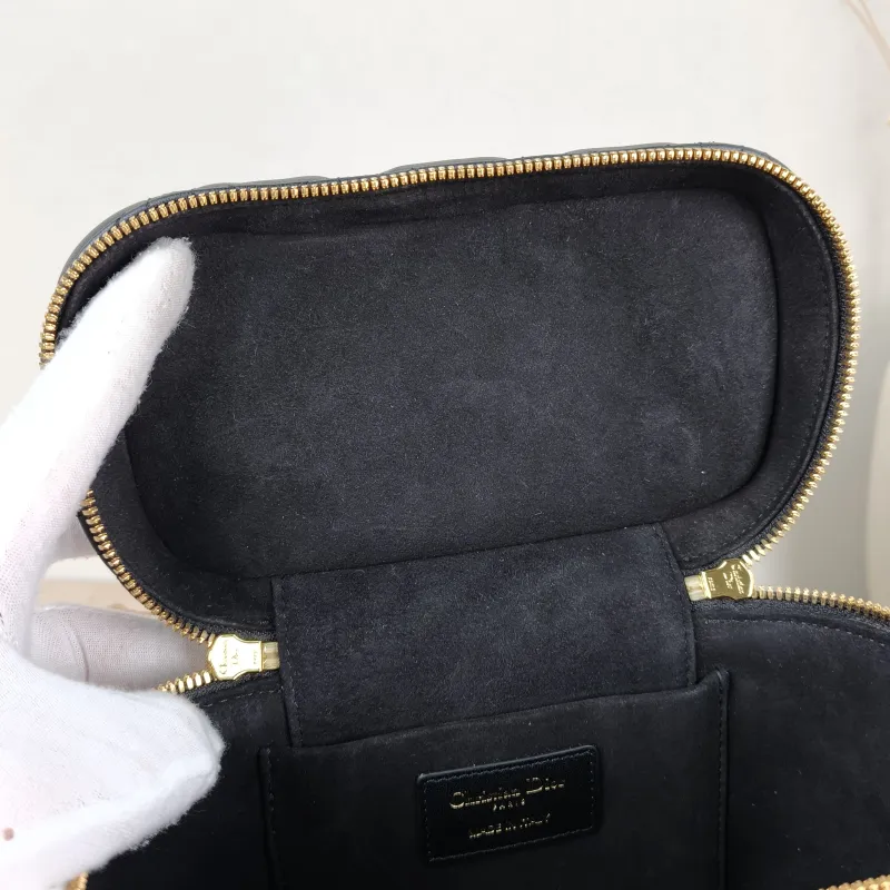 DIOR Top Handle Bag Travel Vanity Cosmetic Bag Black Lambskin18.5 × 10.5 × 13.5 cm — detail view 10 of 12