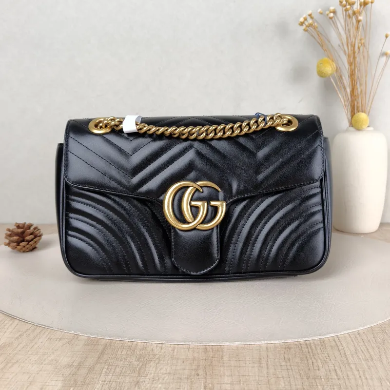 GUCCI Crossbody Bag GG Marmont Medium Marmont 26 Black CC alfskin Medium 26 × 7 × 15 cm