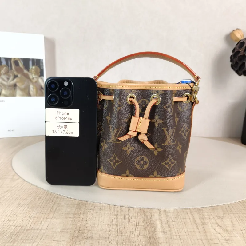 Louis Vuitton Crossbody Bag NANO NÉONOÉ Bucket Bag Nano Monogram PVC nano 13 × 10 × 16 cm — cover view 5 of 5