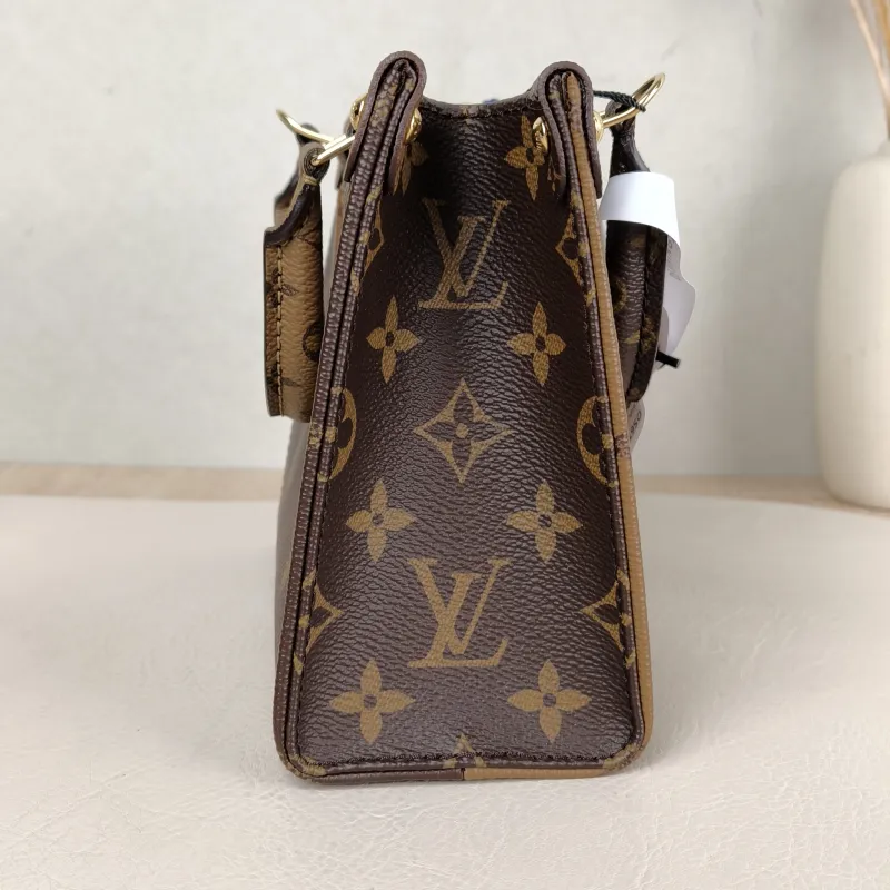 Louis Vuitton Crossbody Bag Onthego BB Monogram PVC BB 18 × 8.5 × 15 cm — detail view 5 of 11