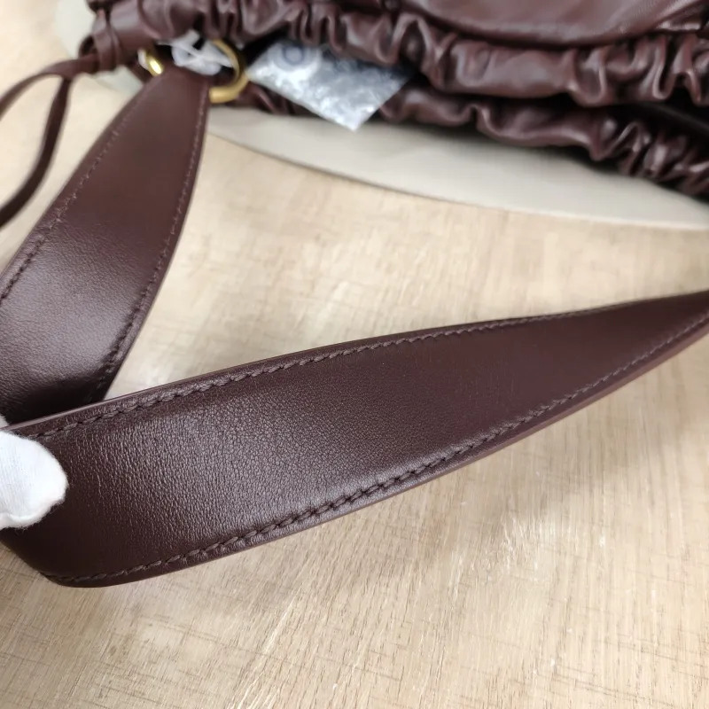 Miumiu Shoulder Bag Joie Shoulder Bag Lambskin Large 52 × 8 × 23 cm — detail view 4 of 10