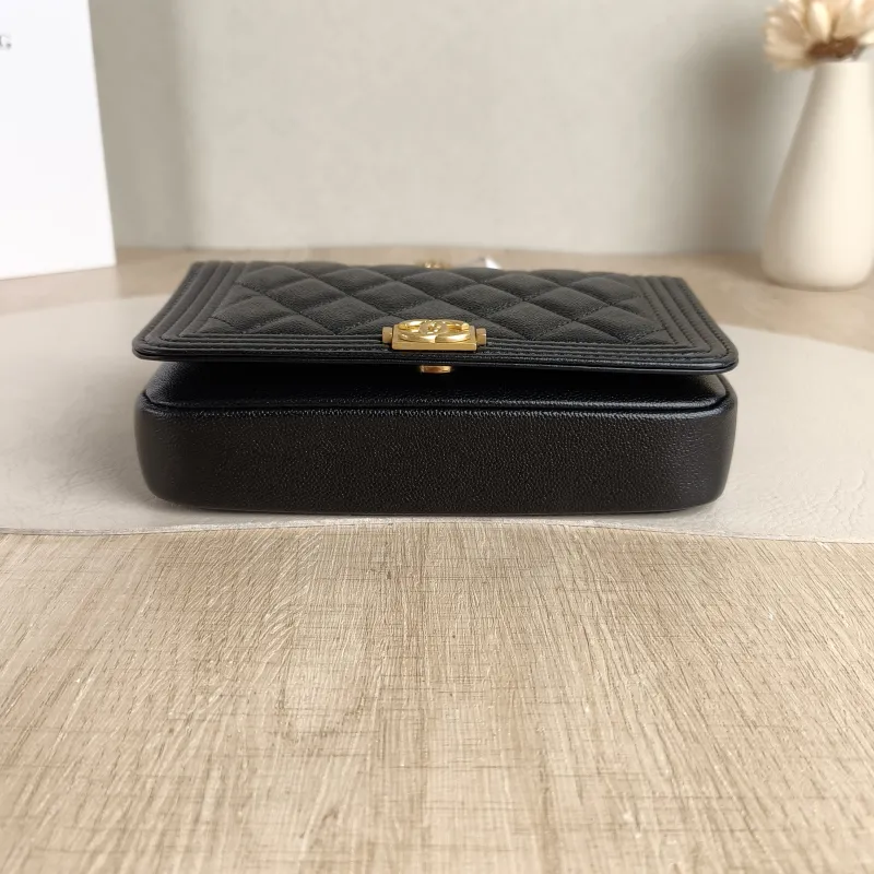 Chanel Crossbody Bag Le Boy WOC Black Grained Calfskin Mini 17.5 × 3.5 × 10 cm Microchip Edition — cover view 4 of 5