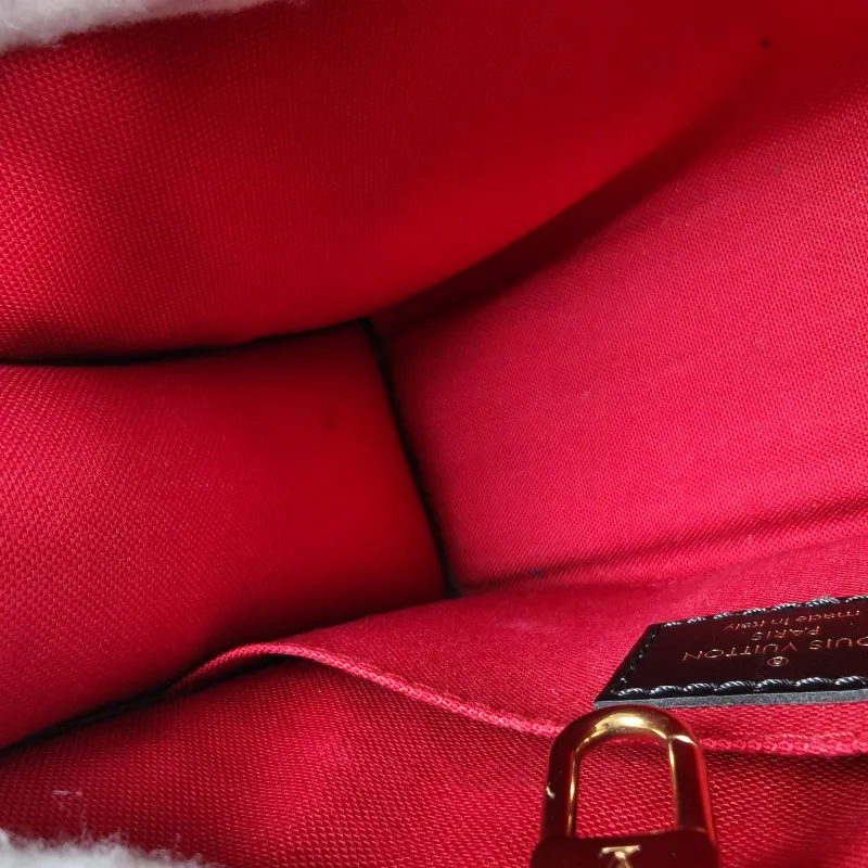 Louis Vuitton Crossbody Bag Onthego BB Monogram PVCBB18 × 8.5 × 15 cm — detail view 7 of 12