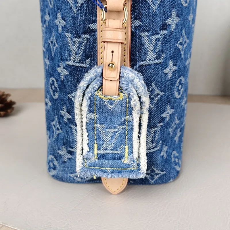 Louis Vuitton Top Handle Bag ALL IN BB Blue BB16 × 12 × 18 cm — detail view 9 of 10