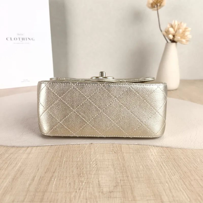 Chanel Crossbody Bag c Grained Calfskin Mini 17 × 8 × 13.5 cm — cover view 4 of 6