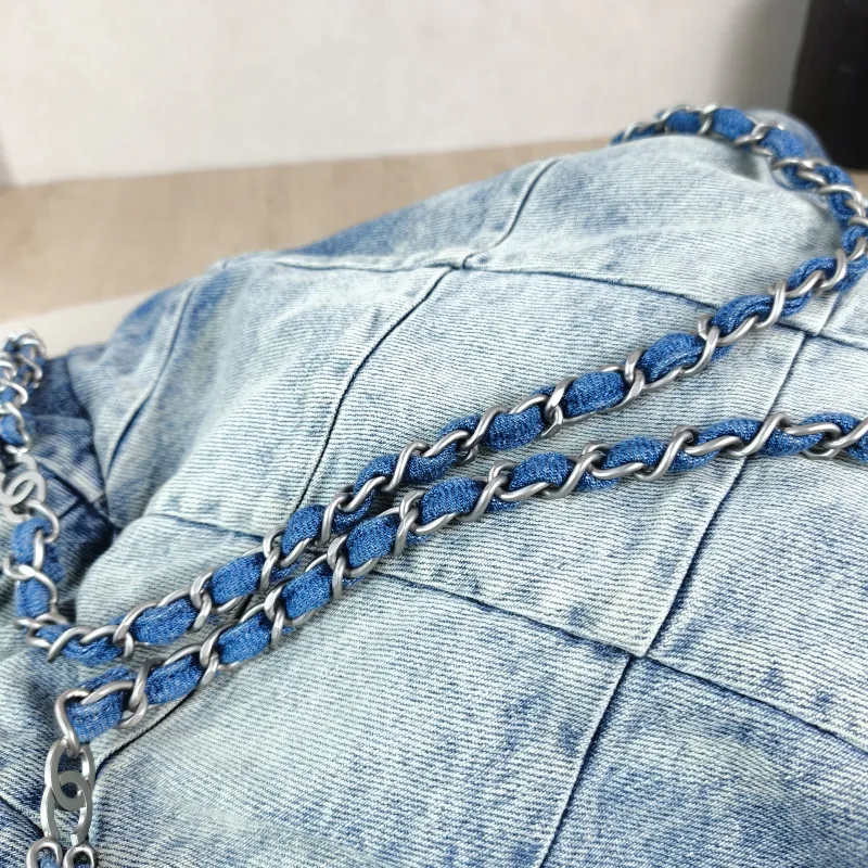 Chanel Backpack 22Bag Backpack Small 29 × 8 × 34 cm — detail view 9 of 10