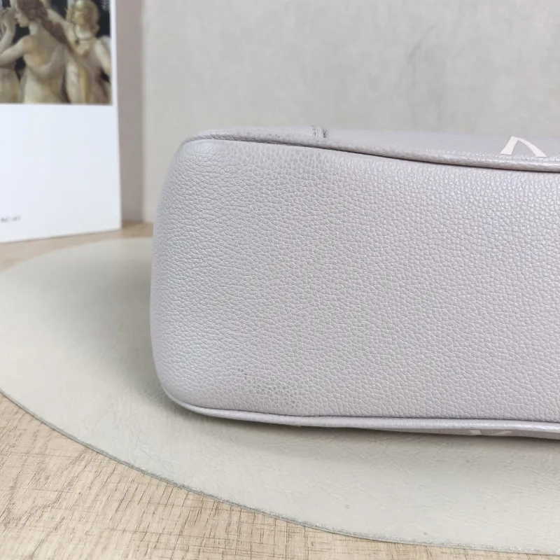Louis Vuitton Crossbody Bag Boulogne Grey Empreinte Embossed Calfskin Small 26 × 9.5 × 16 cm — detail view 9 of 11